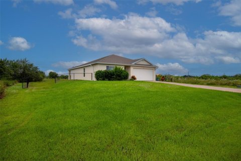 Villa ou maison à vendre à LaBelle, Floride: 4 chambres, 137.96 m2 № 1402231 - photo 3