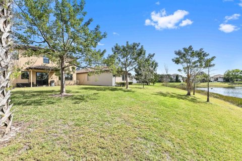 Villa ou maison à vendre à West Palm Beach, Floride: 4 chambres, 190.17 m2 № 1045456 - photo 9