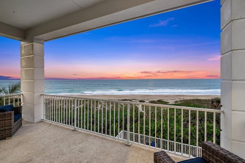 Casa en venta en Jensen Beach, Florida, 6 dormitorios, 826.27 m2 № 1061234 - foto 15