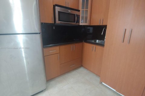 Condominio en venta en Miami Beach, Florida, 1 dormitorio, 45.8 m2 № 1076629 - foto 5