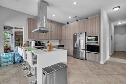 Casa en venta en Miami Springs, Florida, 4 dormitorios, 221.11 m2 № 1184747 - foto 17