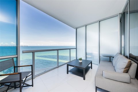 Condo in Sunny Isles Beach, Florida, 1 bedroom  № 1394261 - photo 2