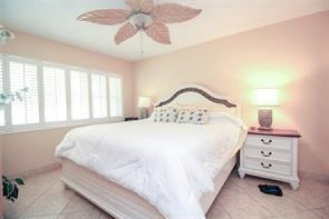 Condo in Pompano Beach, Florida, 2 bedrooms  № 1207318 - photo 9