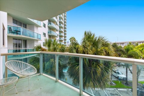 Copropriété à vendre à Sunny Isles Beach, Floride: 1 chambre, 93.37 m2 № 1329281 - photo 17