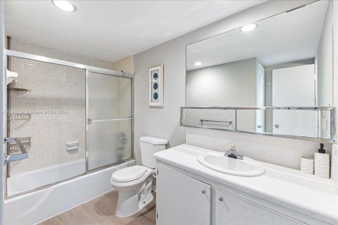 Copropriété à vendre à Sunny Isles Beach, Floride: 1 chambre, 93.37 m2 № 1329281 - photo 12