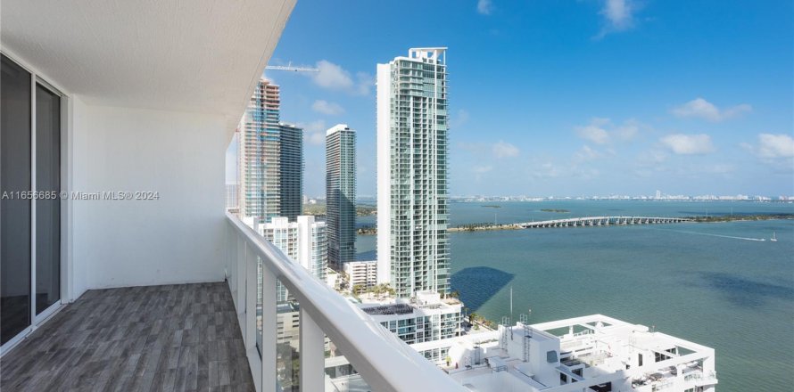 Condo à Miami, Floride, 3 chambres  № 1356613