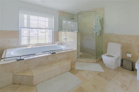 Villa ou maison à louer à Cutler Bay, Floride: 4 chambres, 227.15 m2 № 1356609 - photo 20