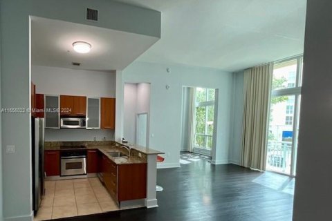 Condo in Miami, Florida, 1 bedroom  № 1356611 - photo 1