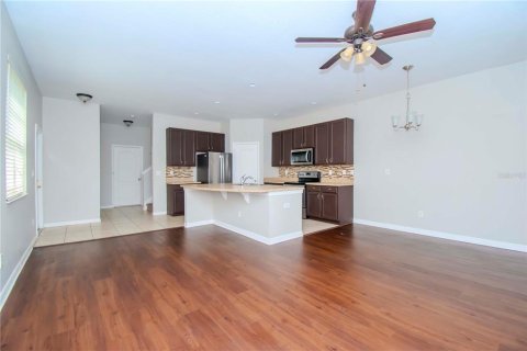 House in Tampa, Florida 3 bedrooms, 174.66 sq.m. № 1372129 - photo 8