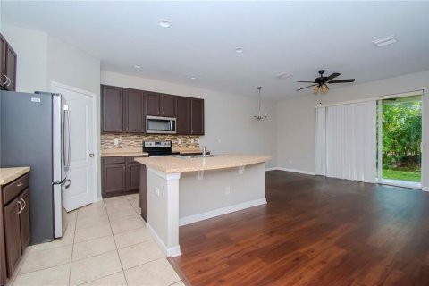 House in Tampa, Florida 3 bedrooms, 174.66 sq.m. № 1372129 - photo 6