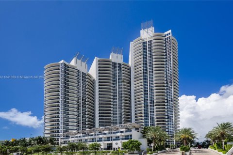 Touwnhouse à vendre à Miami Beach, Floride: 2 chambres, 173.17 m2 № 1040134 - photo 25