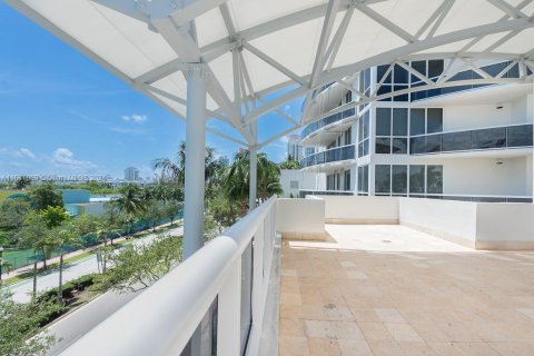 Townhouse in Miami Beach, Florida 2 bedrooms, 173.17 sq.m. № 1040134 - photo 27