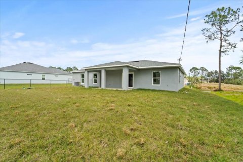 Villa ou maison à vendre à Palm Bay, Floride: 3 chambres, 151.52 m2 № 1052356 - photo 25