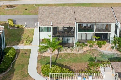 Copropriété à vendre à Punta Gorda, Floride: 2 chambres, 109.35 m2 № 1258175 - photo 1