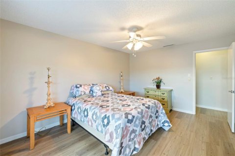 Condo in Punta Gorda, Florida, 2 bedrooms  № 1258175 - photo 25