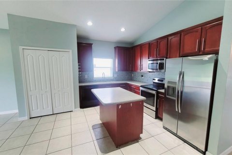 House in Kissimmee, Florida 4 bedrooms, 223.89 sq.m. № 1258110 - photo 6