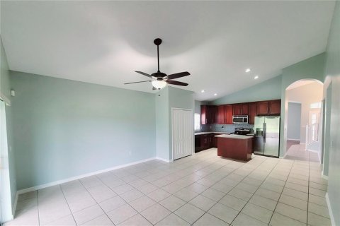 House in Kissimmee, Florida 4 bedrooms, 223.89 sq.m. № 1258110 - photo 7