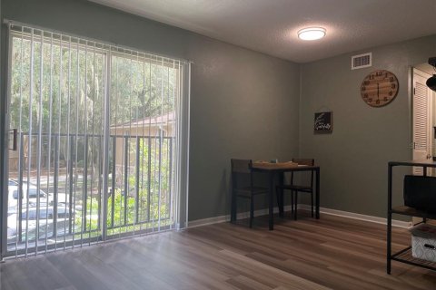 Condominio en venta en Gainesville, Florida, 1 dormitorio, 58.53 m2 № 1361126 - foto 5