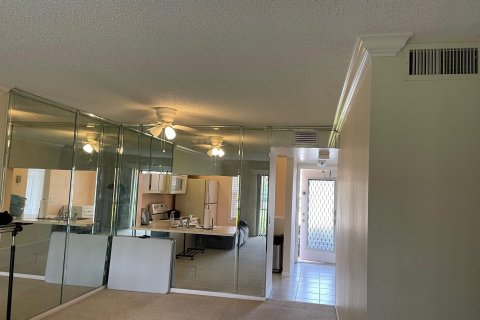 Copropriété à vendre à Sunrise, Floride: 2 chambres, 75.72 m2 № 1038260 - photo 6