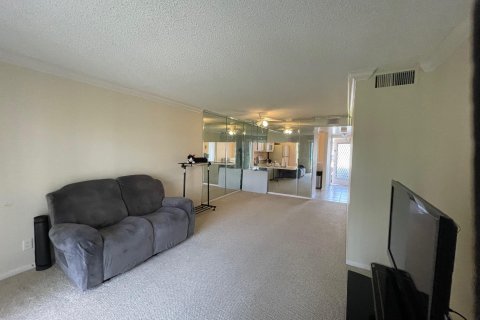 Condo in Sunrise, Florida, 2 bedrooms  № 1038260 - photo 8