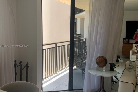 Copropriété à vendre à Miami, Floride: 2 chambres, 95.69 m2 № 1281231 - photo 3