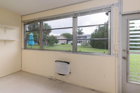 Condo in West Palm Beach, Florida, 1 bedroom  № 1171214 - photo 11