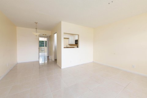 Condo in West Palm Beach, Florida, 1 bedroom  № 1171214 - photo 18