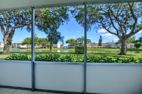 Condo in Boca Raton, Florida, 1 bedroom  № 1099131 - photo 13