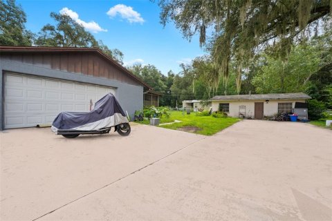 Villa ou maison à vendre à Zephyrhills, Floride: 2 chambres, 188.41 m2 № 1370089 - photo 2