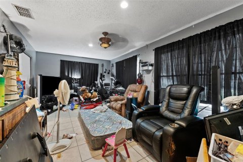 Villa ou maison à vendre à Zephyrhills, Floride: 2 chambres, 188.41 m2 № 1370089 - photo 21