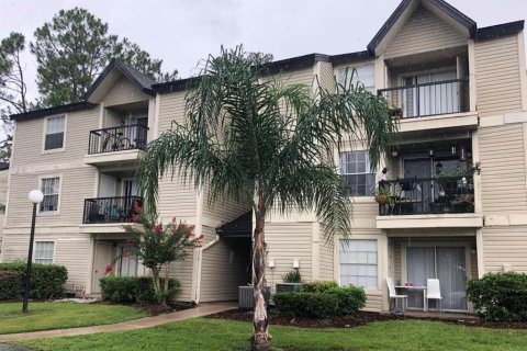 Apartment in Orlando, Florida 1 bedroom, 61.32 sq.m. № 1370130 - photo 1