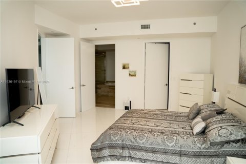 Condo in Sunny Isles Beach, Florida, 3 bedrooms  № 1306198 - photo 24