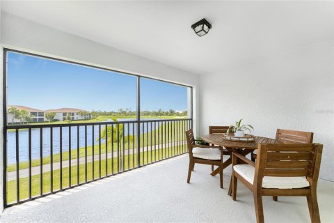 Condo in Punta Gorda, Florida, 2 bedrooms  № 1334756 - photo 9