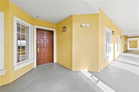 Снять в аренду квартиру в Орландо, Флорида 4 комнаты, 109.44м2, № 1082857 - фото 2