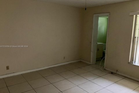 Copropriété à vendre à Davie, Floride: 2 chambres, 92.9 m2 № 1023692 - photo 5