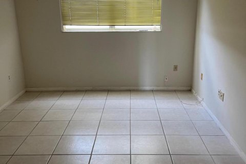 Condominio en venta en Tamarac, Florida, 1 dormitorio, 69.68 m2 № 1017955 - foto 24