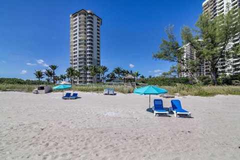 Condominio en venta en Riviera Beach, Florida, 3 dormitorios, 378.02 m2 № 1065606 - foto 6