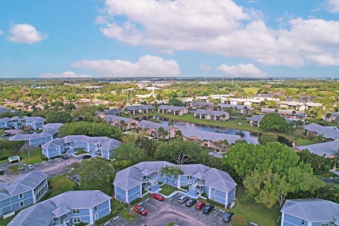 Copropriété à vendre à Stuart, Floride: 2 chambres, 111.48 m2 № 1065608 - photo 5