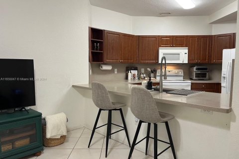 Touwnhouse à vendre à Doral, Floride: 3 chambres, 150.5 m2 № 1352206 - photo 4