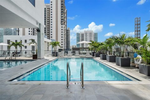 Condominio en venta en Miami, Florida, 1 dormitorio, 48.96 m2 № 1352116 - foto 16