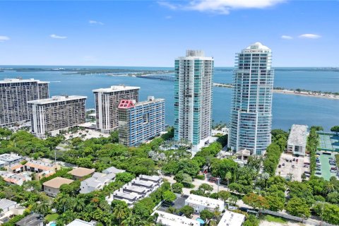 Condo in Miami, Florida, 1 bedroom  № 1352154 - photo 18