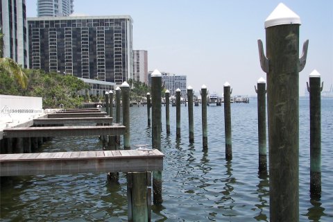 Condo in Miami, Florida, 1 bedroom  № 1352154 - photo 14