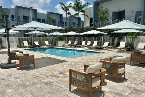 Condominio en venta en Dania Beach, Florida, 2 dormitorios, 79.06 m2 № 1241867 - foto 15