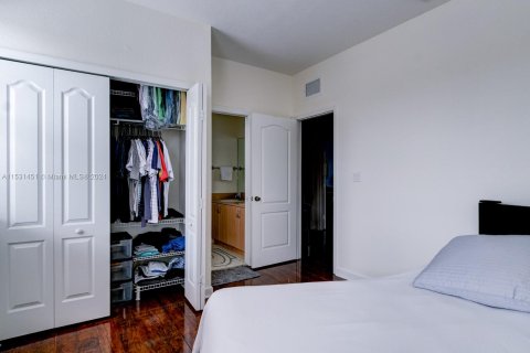 Adosado en venta en Doral, Florida, 4 dormitorios, 214.23 m2 № 1033299 - foto 25