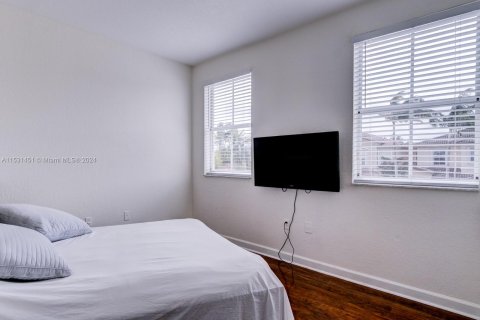 Adosado en venta en Doral, Florida, 4 dormitorios, 214.23 m2 № 1033299 - foto 24