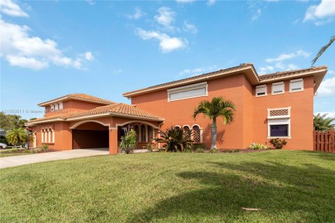 Villa ou maison à vendre à Merrit Island, Floride: 4 chambres № 1064972 - photo 4