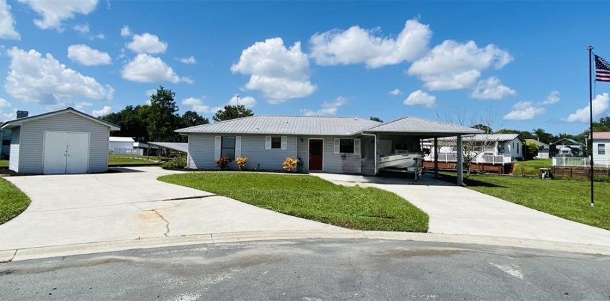 House in Kenansville, Florida 2 bedrooms, 99.96 sq.m. № 1342586