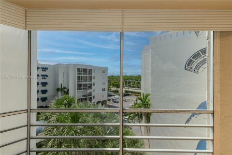 Copropriété à vendre à North Miami Beach, Floride: 1 chambre, 83.05 m2 № 1394706 - photo 24