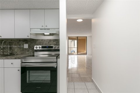 Condominio en venta en North Miami Beach, Florida, 1 dormitorio, 83.05 m2 № 1394706 - foto 30