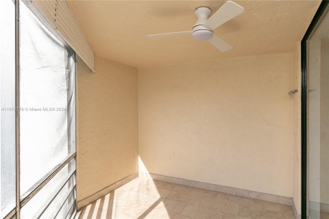 Copropriété à vendre à North Miami Beach, Floride: 1 chambre, 83.05 m2 № 1394706 - photo 22